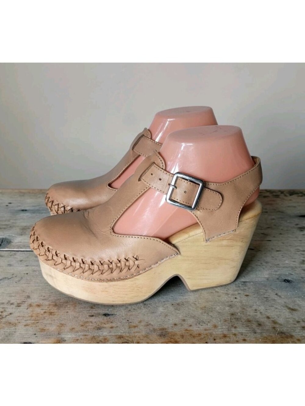 Free People Emmer Boho Leather Wood Platform Clogs 7 (37) Beige Heels Hippie
